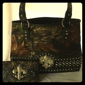Fleur De Lis Shoulder Bag/Wallet